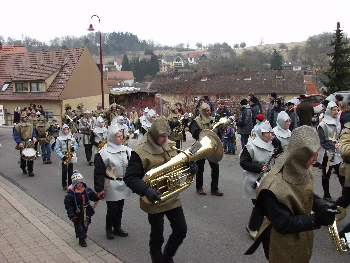 spgm-1.4.4/gal/Faschingsumzug_Merchingen_2006/fasching_06_09.jpg