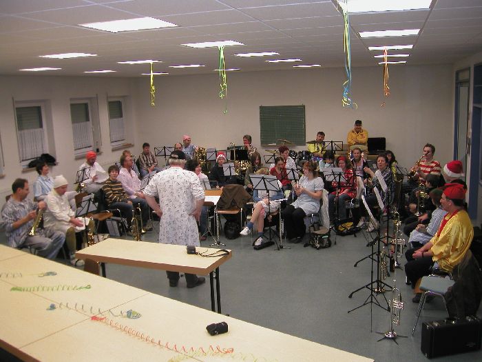 spgm-1.4.4/gal/Naerrische_Musikprobe_2007/naerrische_probe_07_01.jpg
